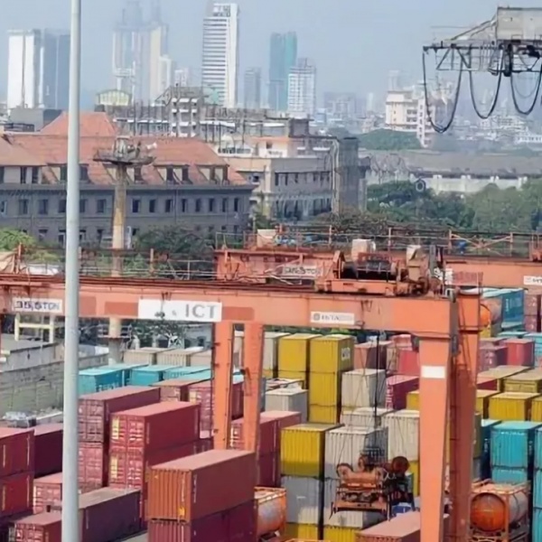 В Индии введен в эксплуатацию крупнейший в стране контейнерный терминал